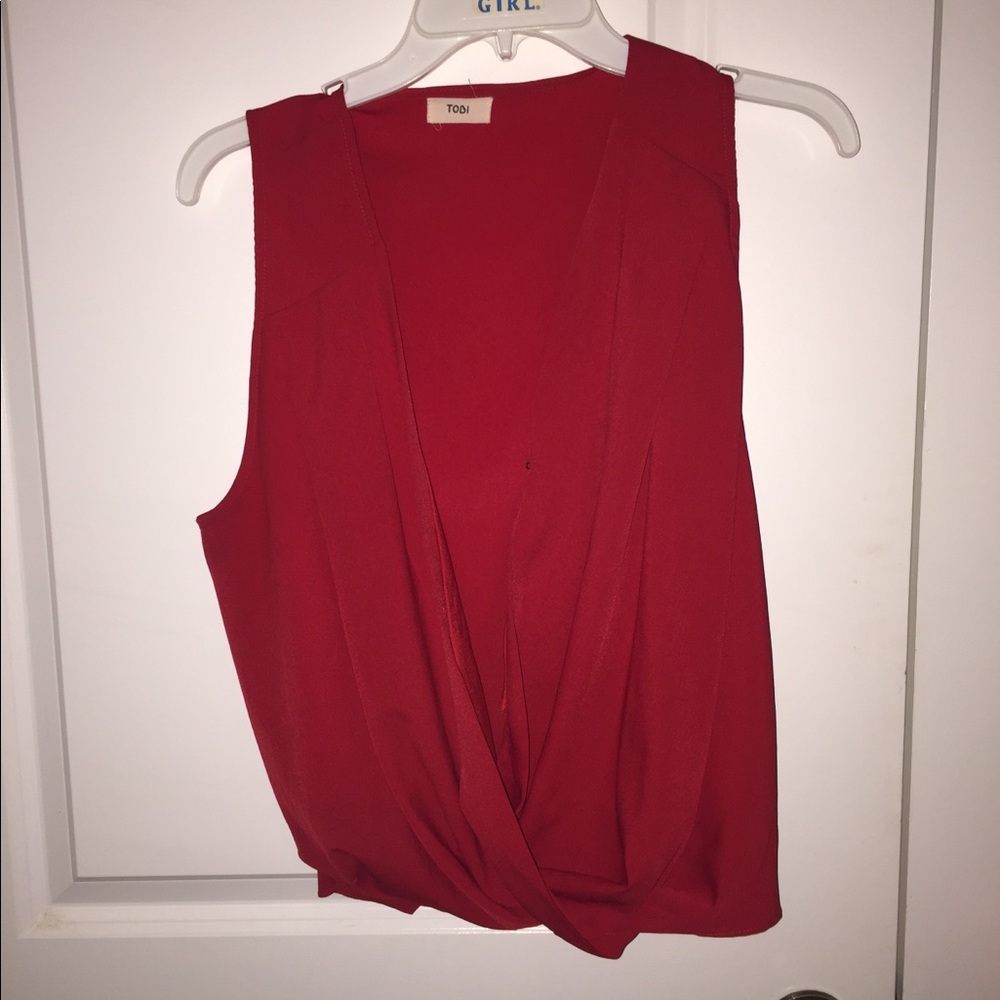 Tobi red shirt